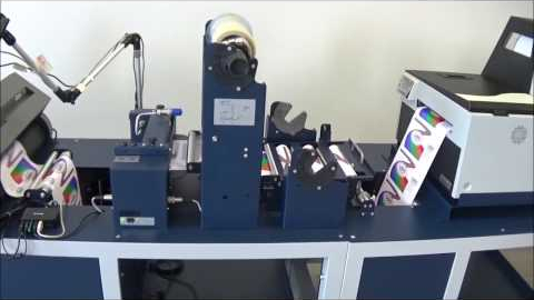 Принтер для печати цветных этикеток