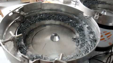 Упаковка гвоздей, саморезов