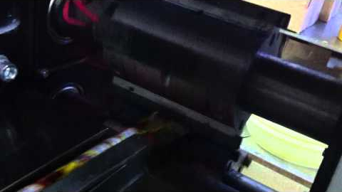 Упаковка конфет типа Коровка на  горизонтальной упаковочной машине ALD