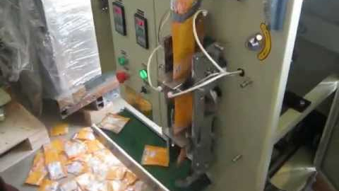 Автоматическая вертикальная упаковочная машина SK-K60C